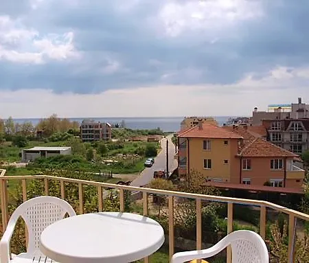 Guest House * رافدا